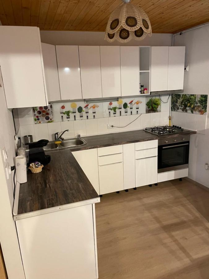 Londof Housing City Center Brasov Apartment ภายนอก รูปภาพ