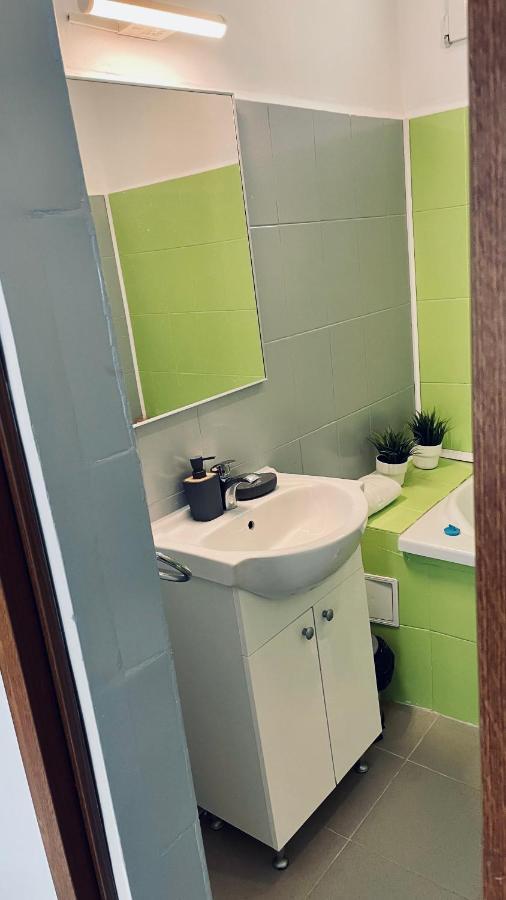Londof Housing City Center Brasov Apartment ภายนอก รูปภาพ
