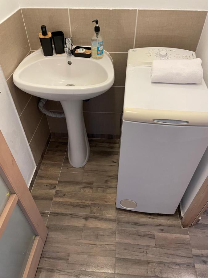 Londof Housing City Center Brasov Apartment ภายนอก รูปภาพ