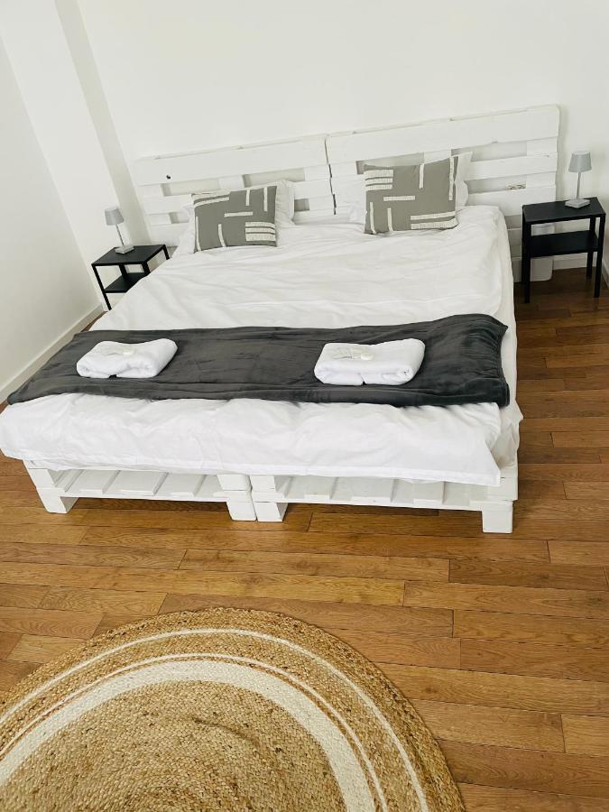 Londof Housing City Center Brasov Apartment ภายนอก รูปภาพ