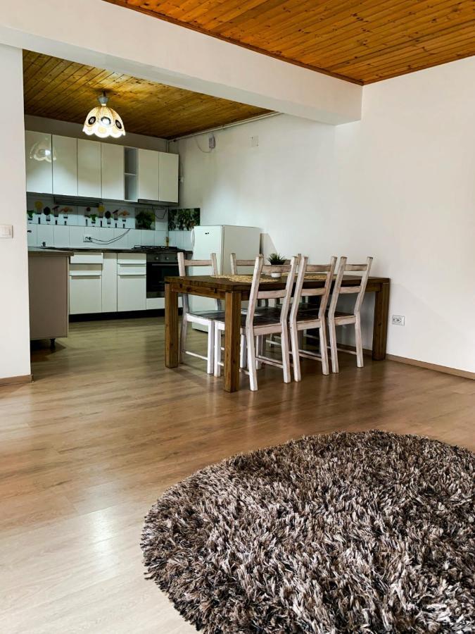 Londof Housing City Center Brasov Apartment ภายนอก รูปภาพ